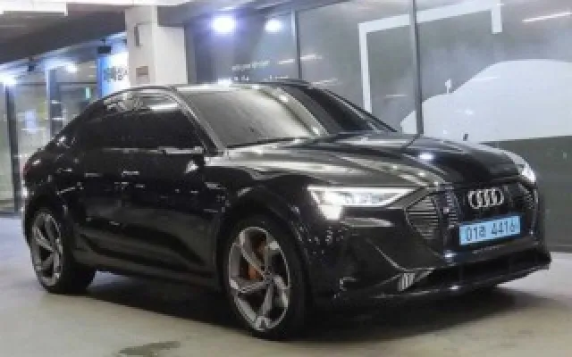 e-트론 S 스포트백 아우디 2024년 12월 31,245km
